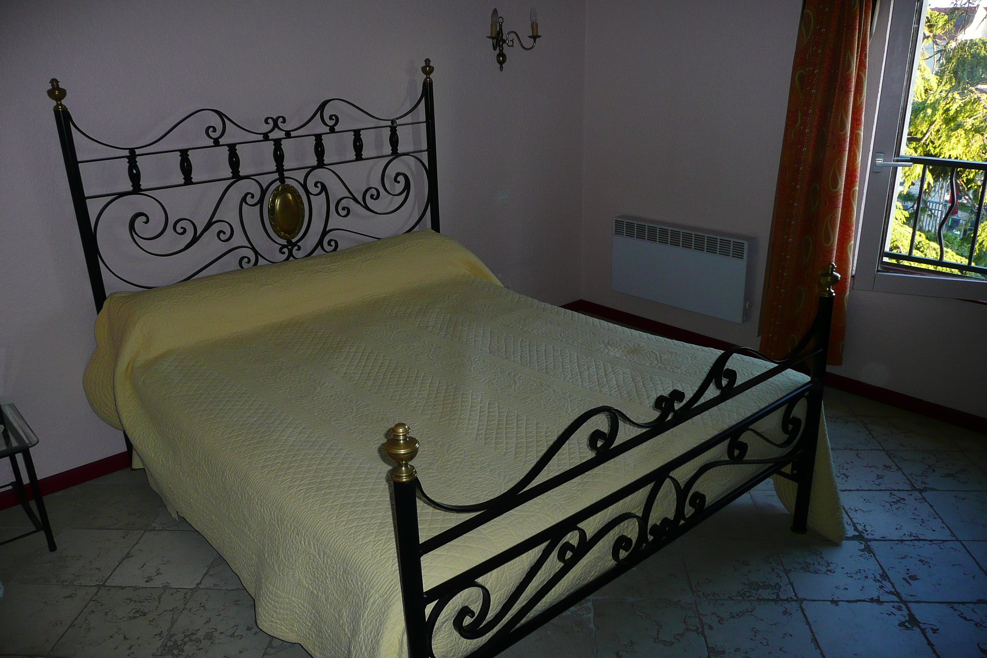 Photo France Beaucaire Hotel Les Doctrinaires 2008-04 22