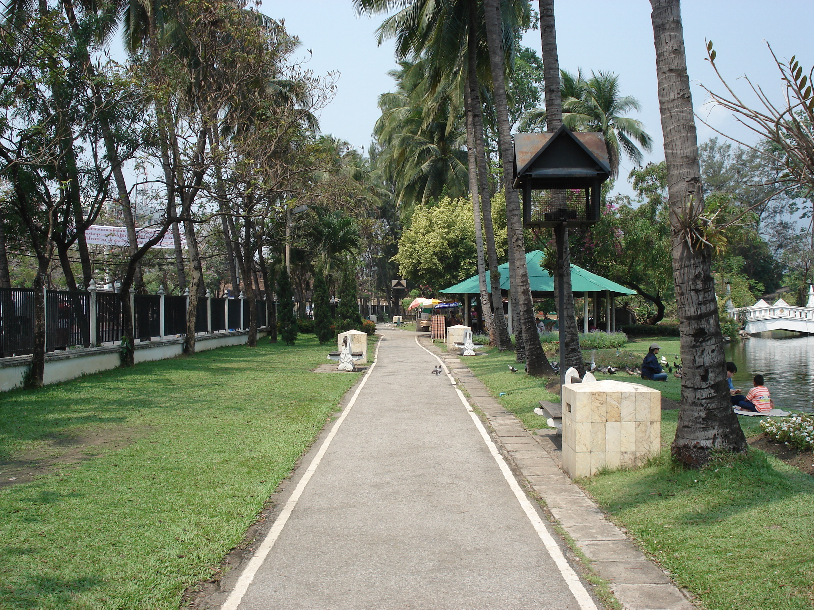 Photo Thaïlande Chiang Mai Centre(intra Canal) Jardin Buak Had 2006-04 7