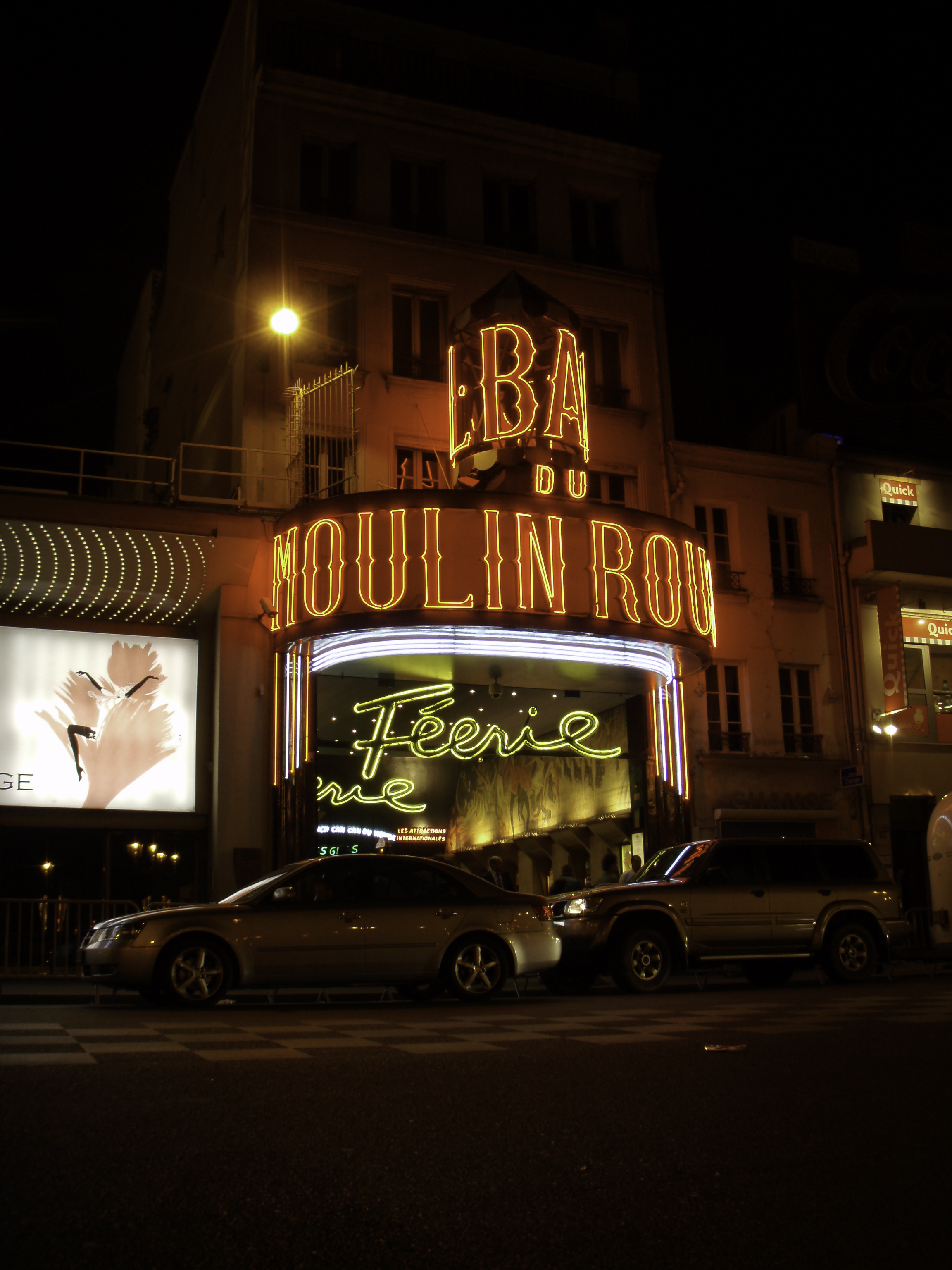 Photo France Paris Pigalle de nuit 2007-07 24