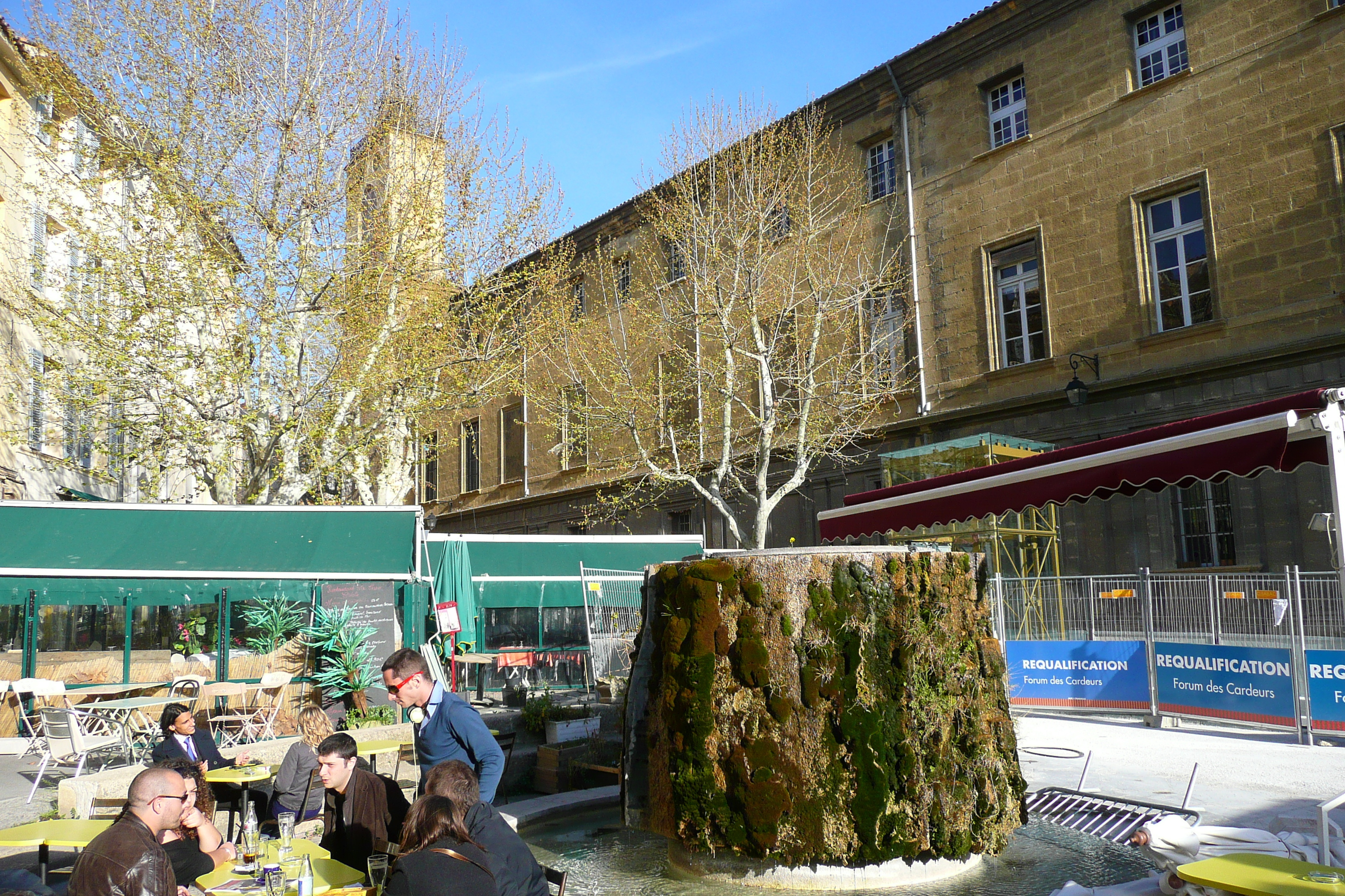 Photo France Aix en Provence Forum des Cardeurs 2008-04 20