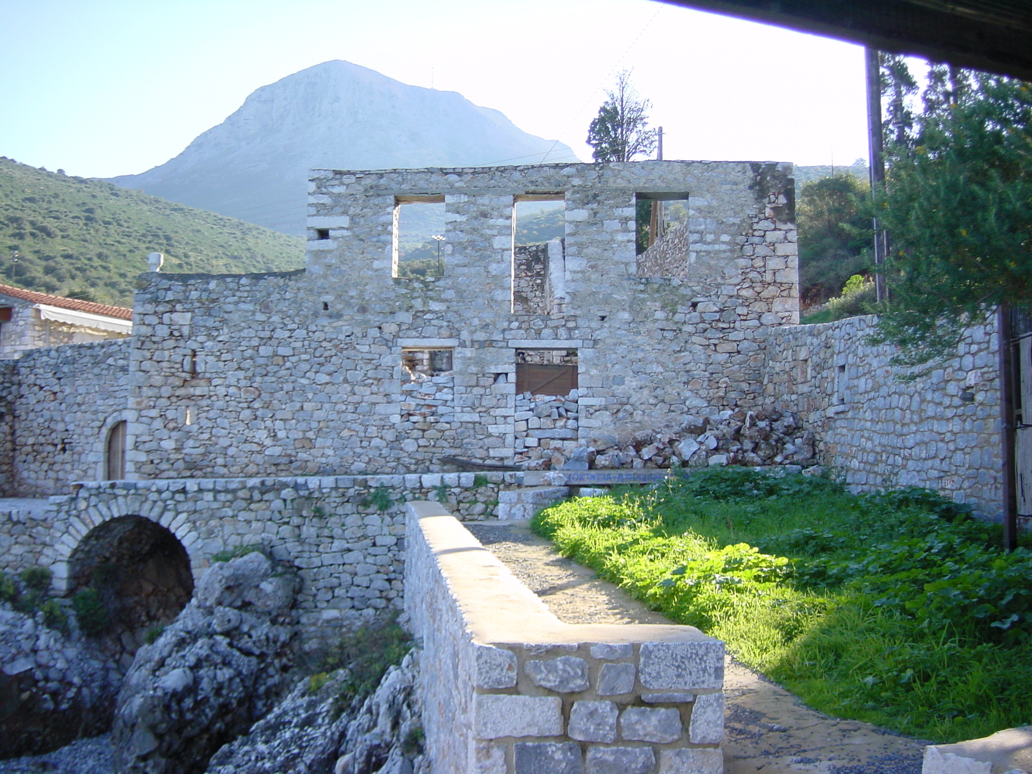 Photo Grèce Limeni 2003-12 7