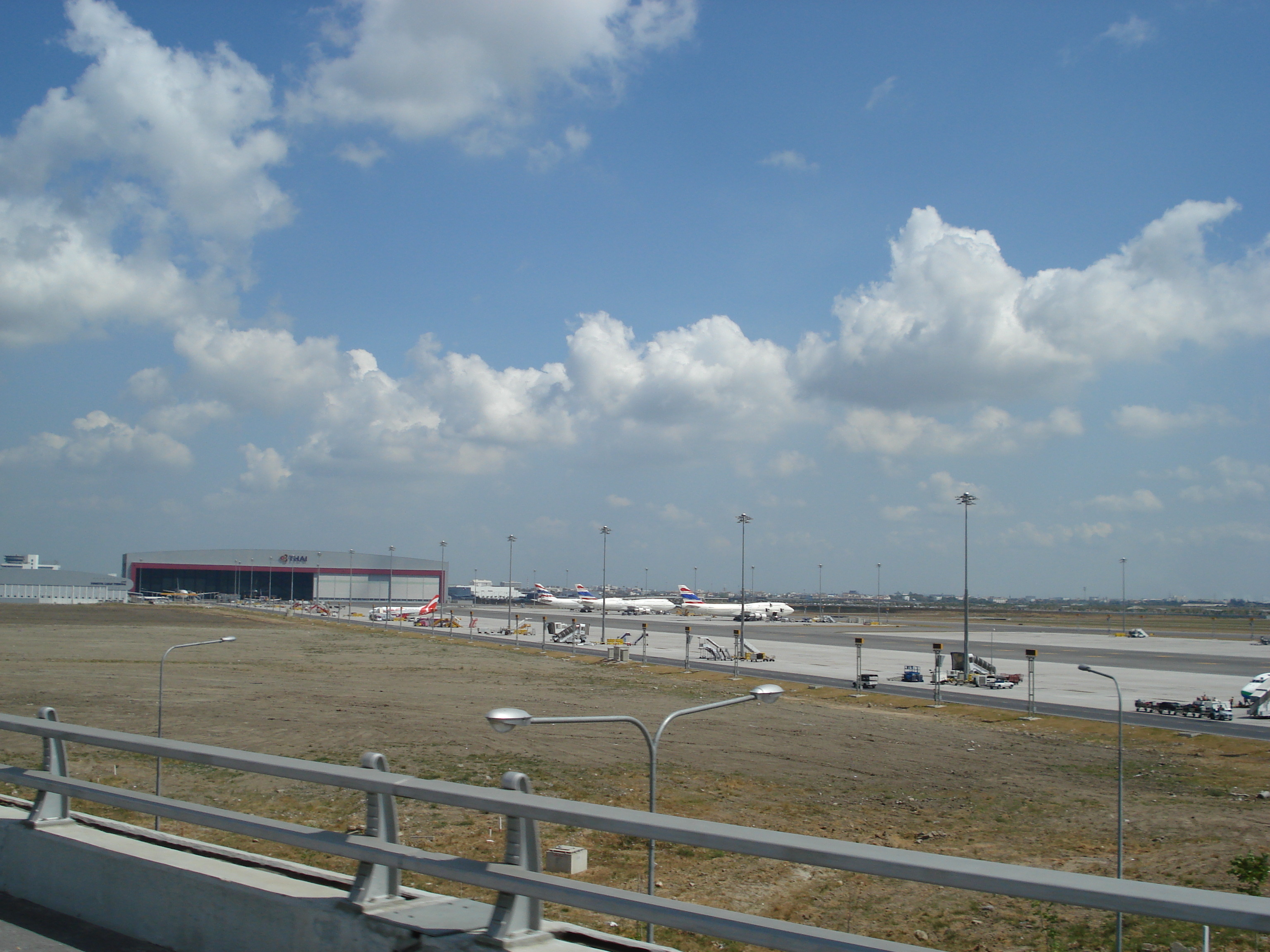 Photo Thaïlande Bangkok Aéroport Suvarnabhumi 2007-02 0