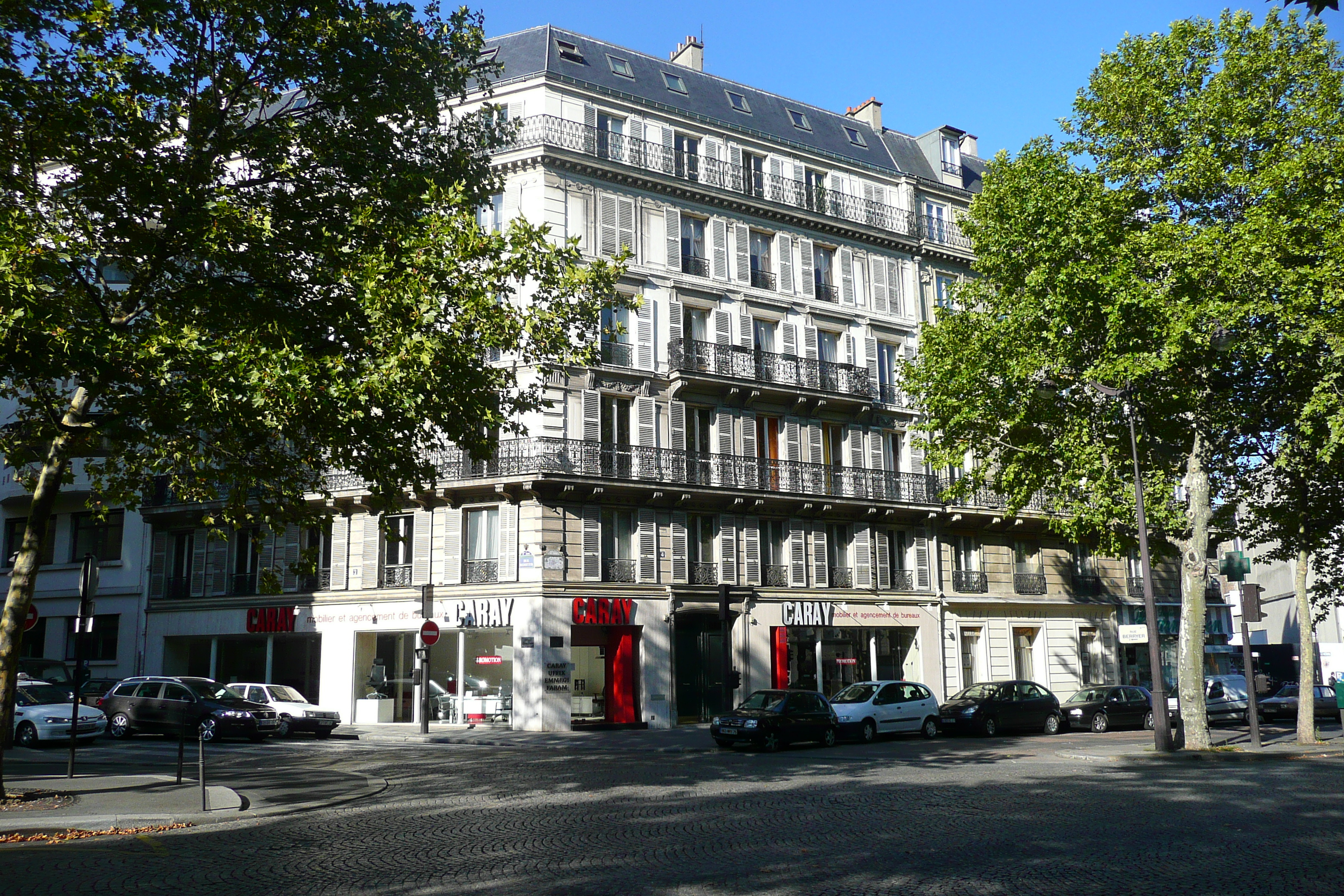 Photo France Paris Avenue de Friedland 2007-09 17