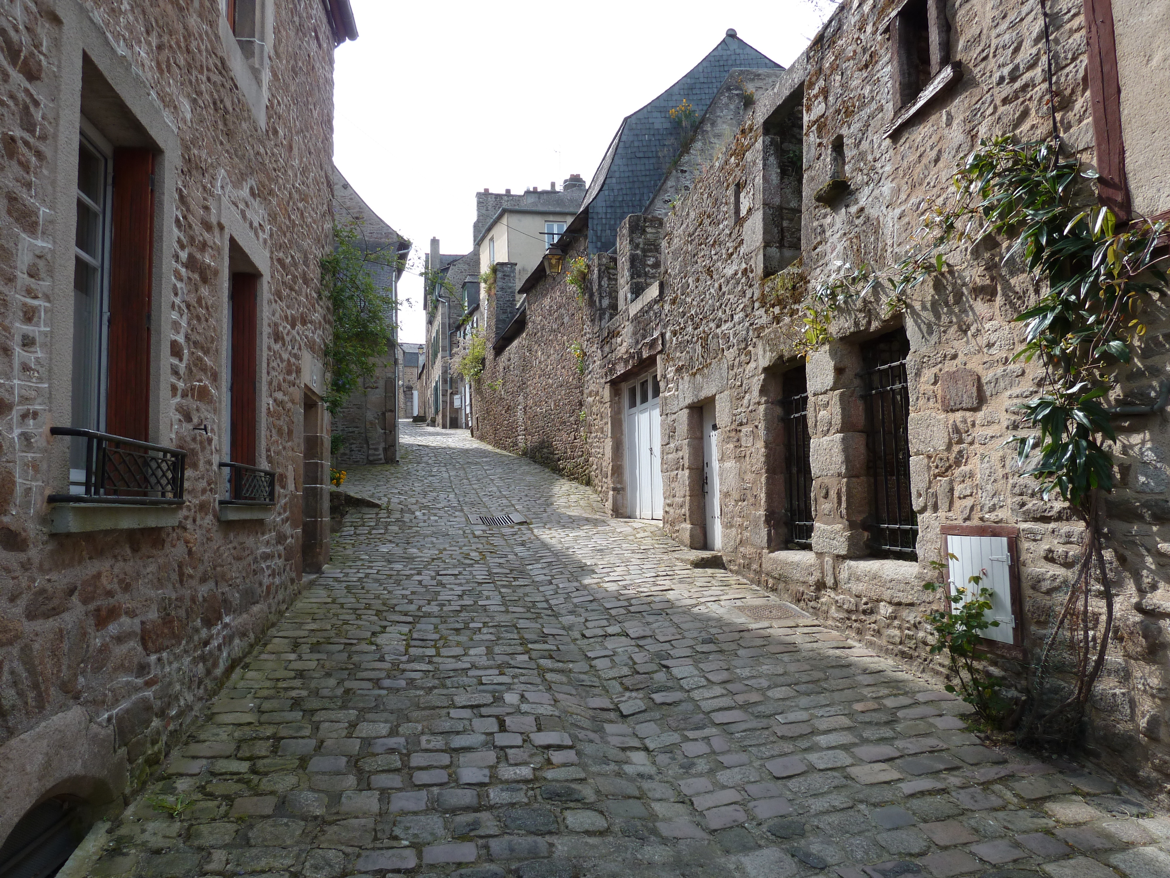 Photo France Dinan Les remparts de Dinan 2010-04 12