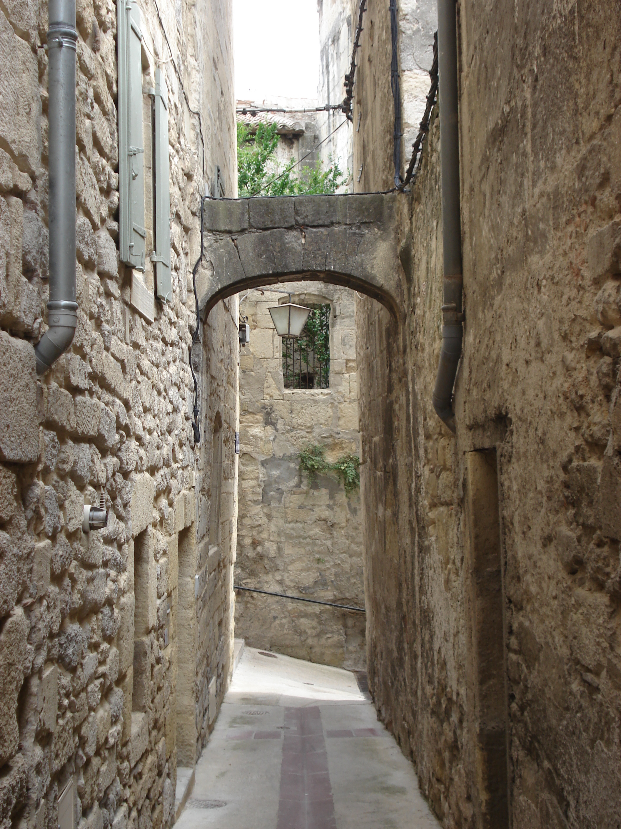 Photo France Sommières 2006-06 101