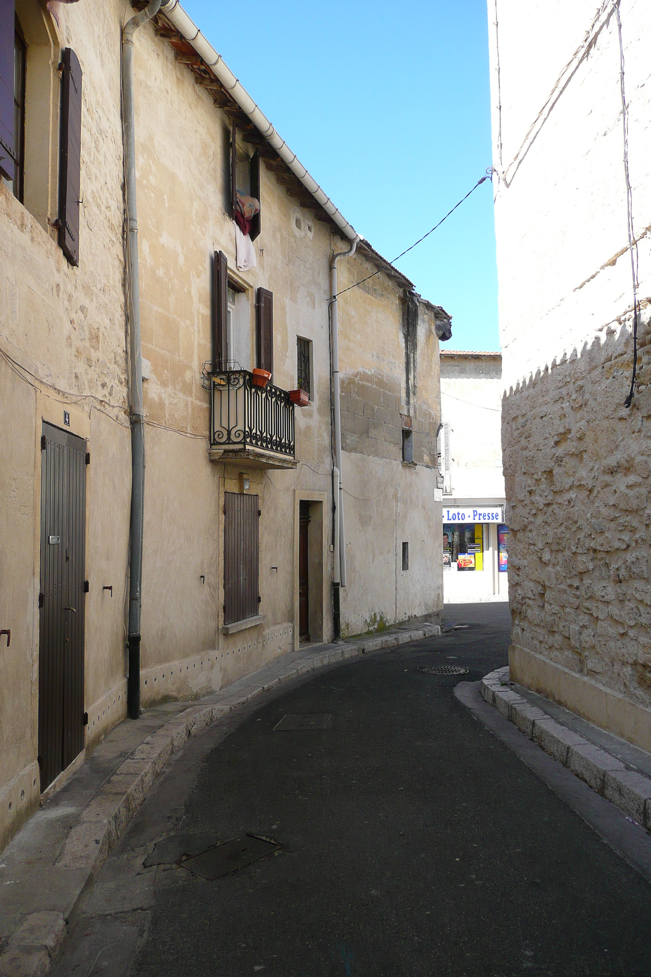 Photo France Tarascon 2008-04 43
