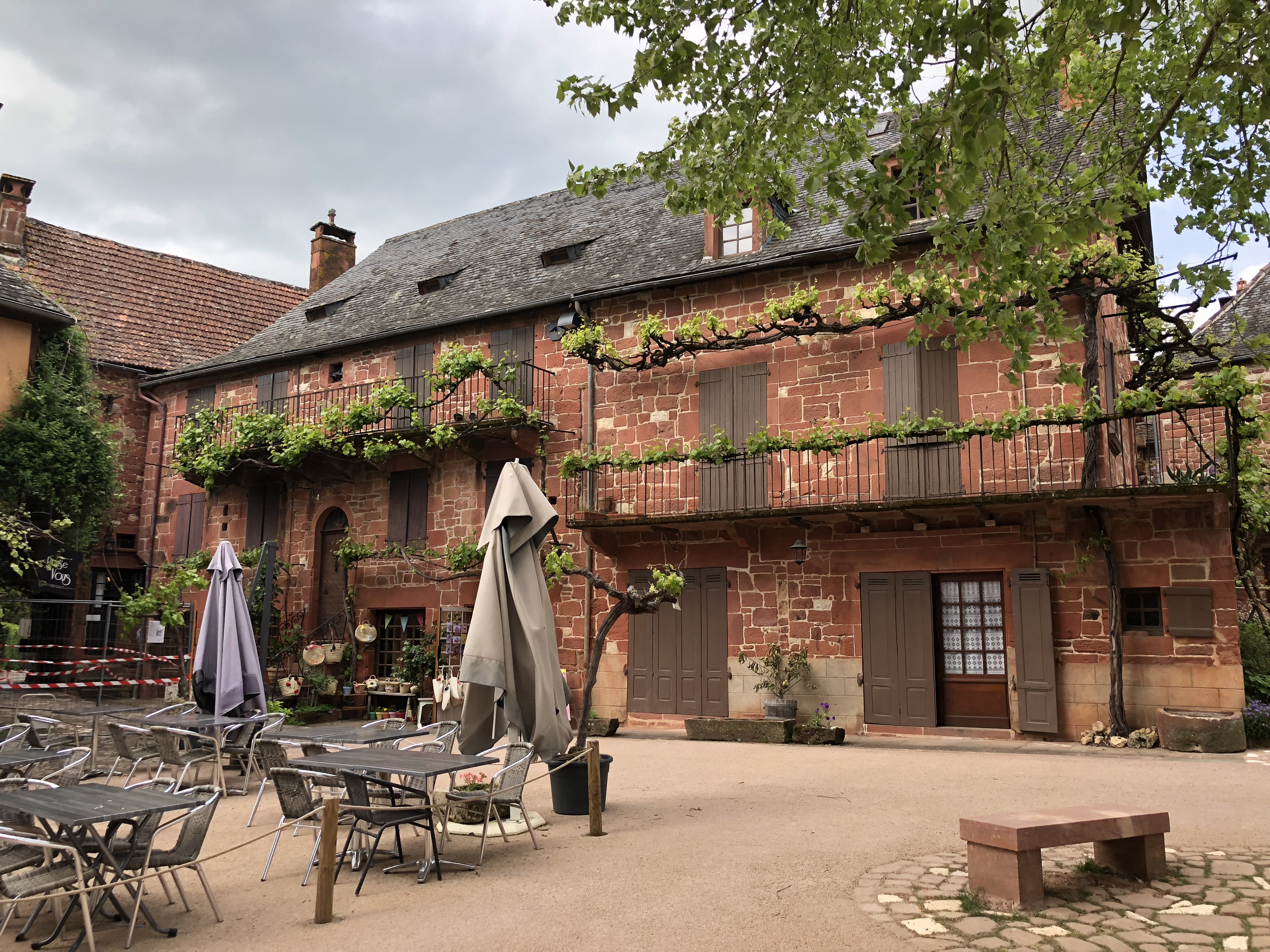 Photo France Collonges la Rouge 2018-04 98
