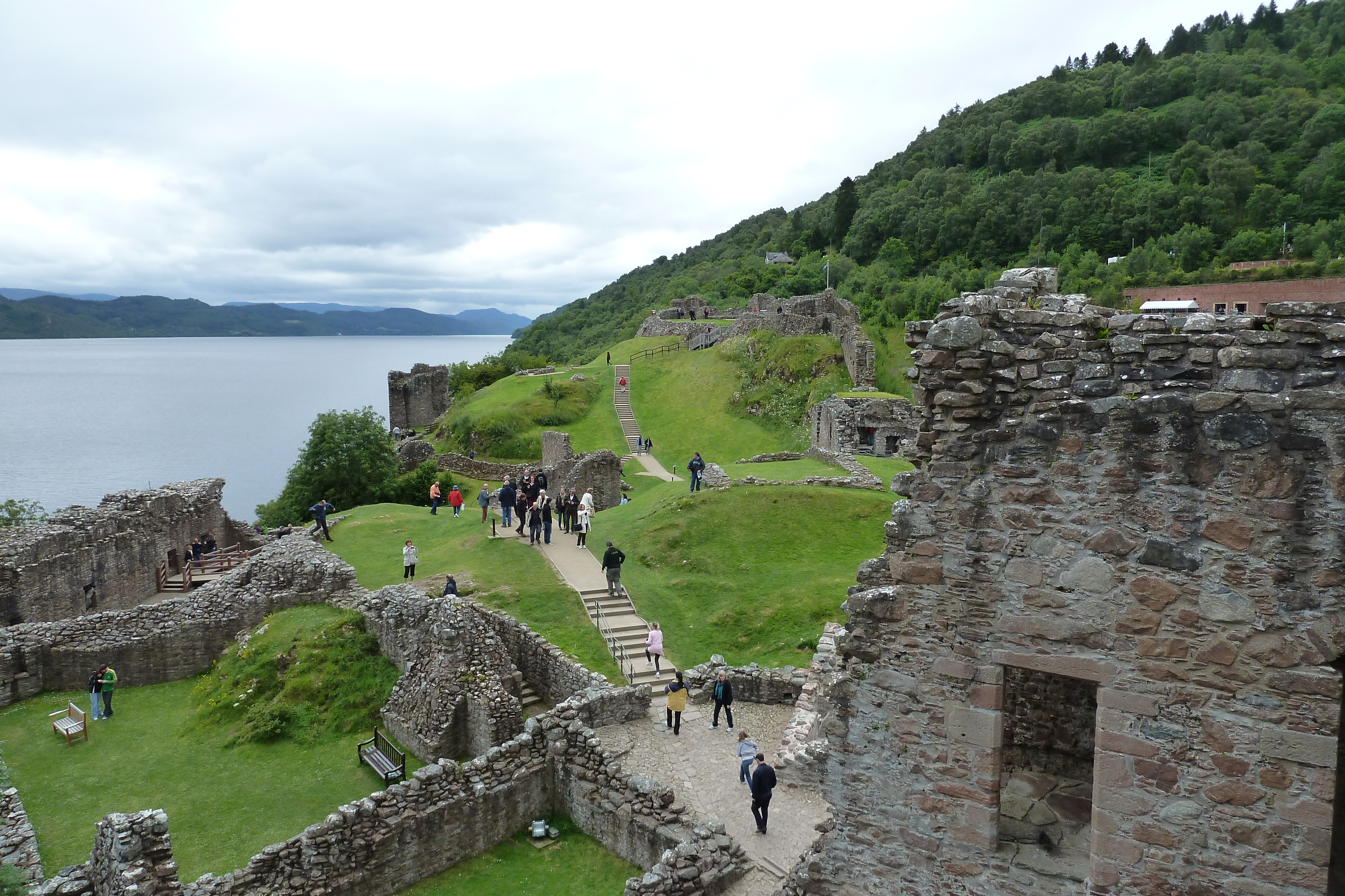 Photo Royaume-Uni Écosse Château de Urquhart(Loch Ness) 2011-07 40