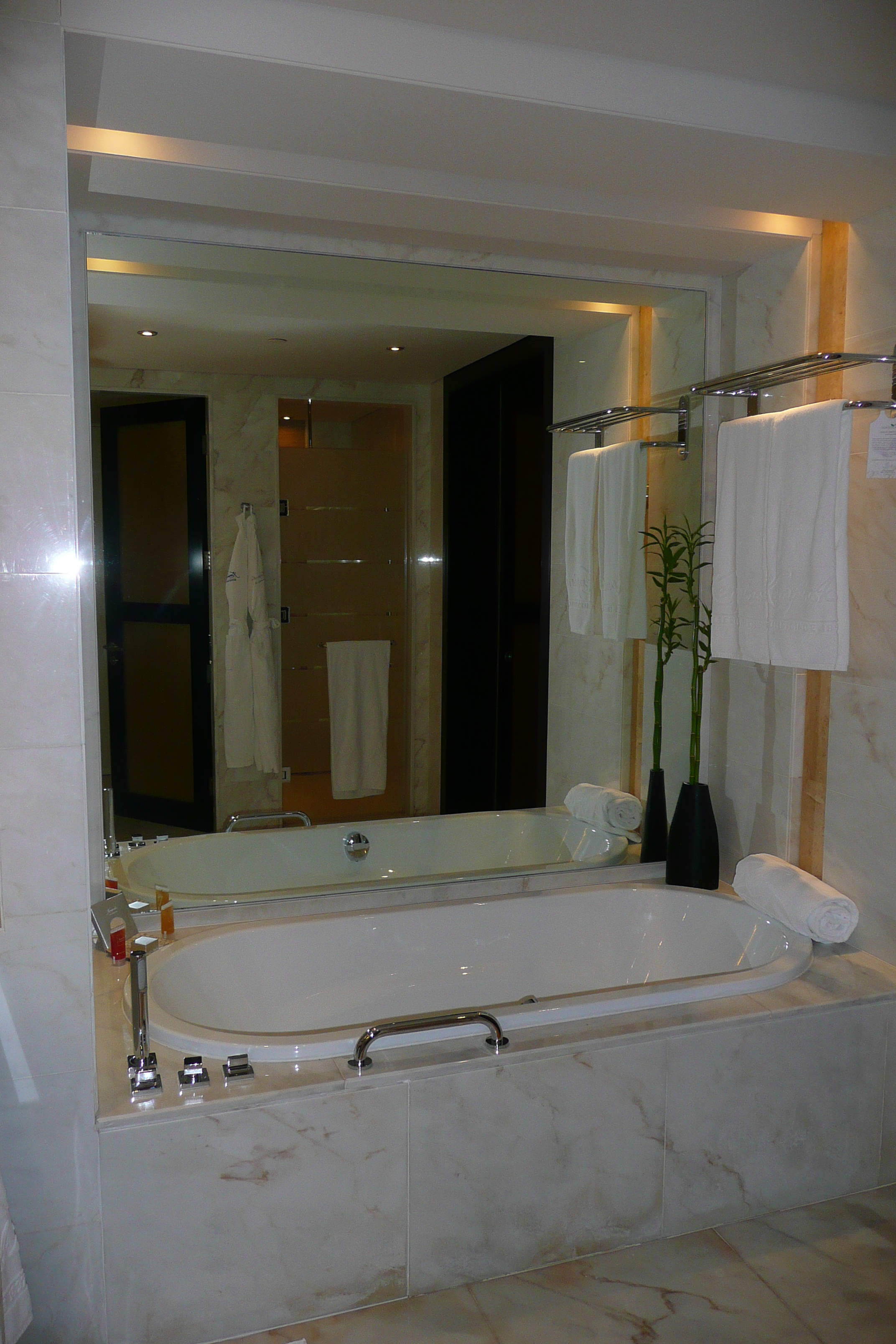 Photo Émirats arabes unis Dubai Hotel Kempinski Mall of the Emirates 2009-01 38