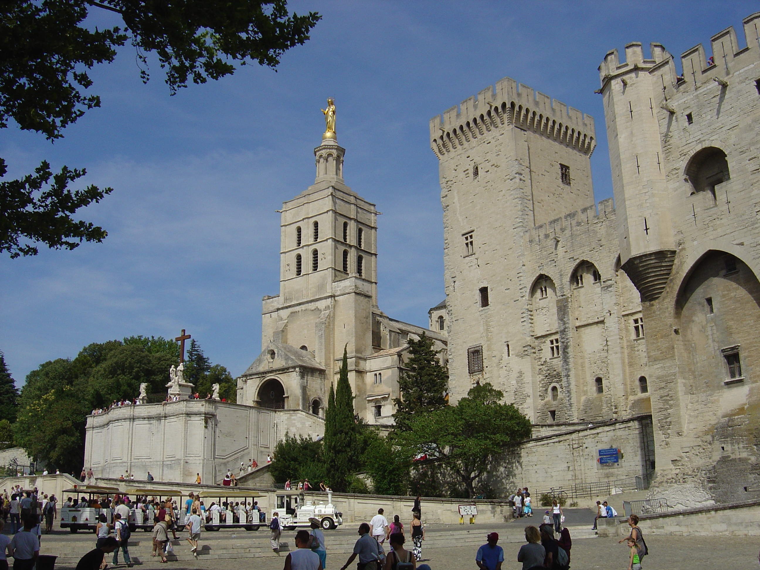 Photo France Avignon 2004-08 30