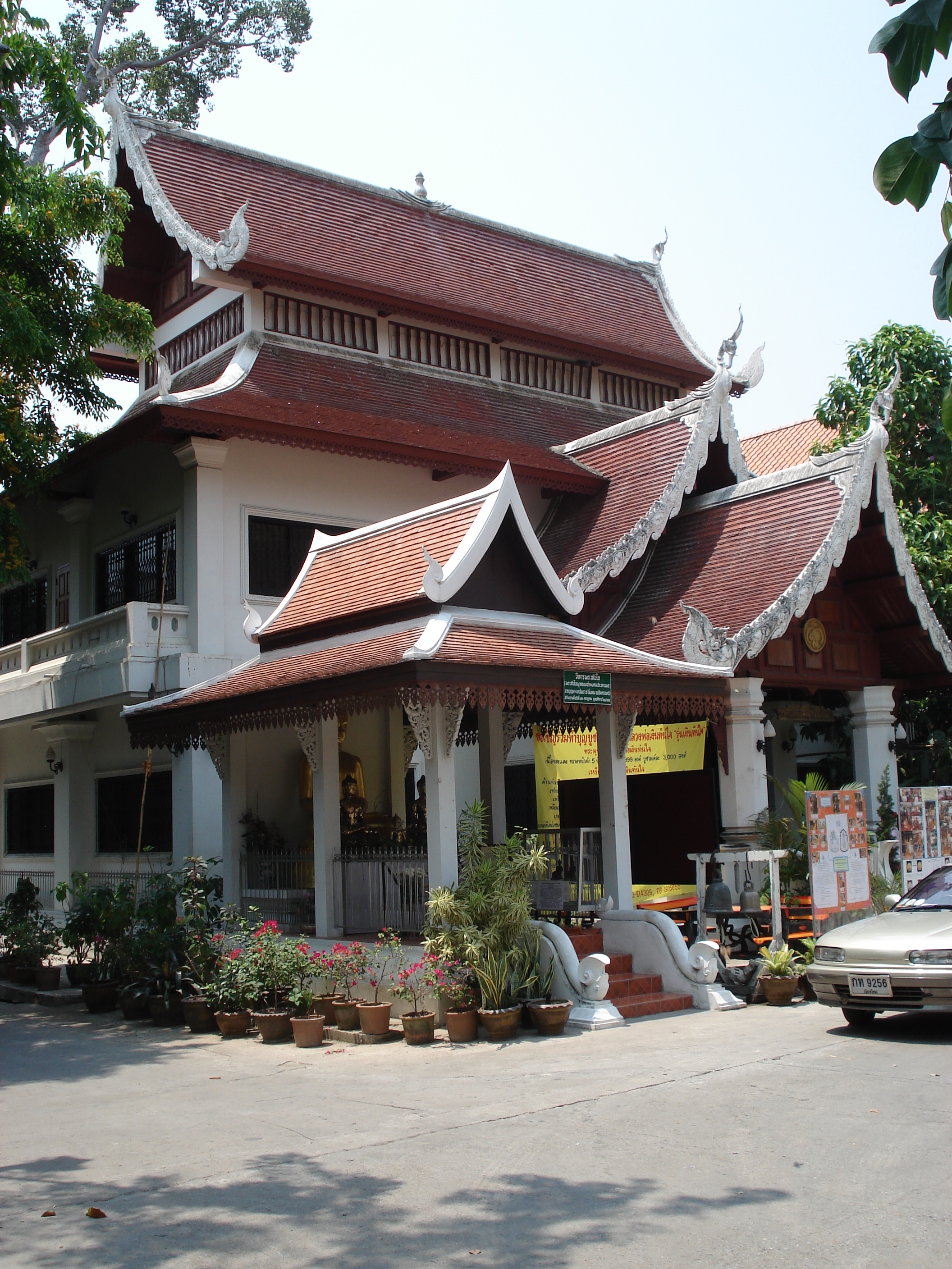 Photo Thaïlande Chiang Mai Centre(intra Canal) Temple Chediluang Varaviharn 2006-04 16
