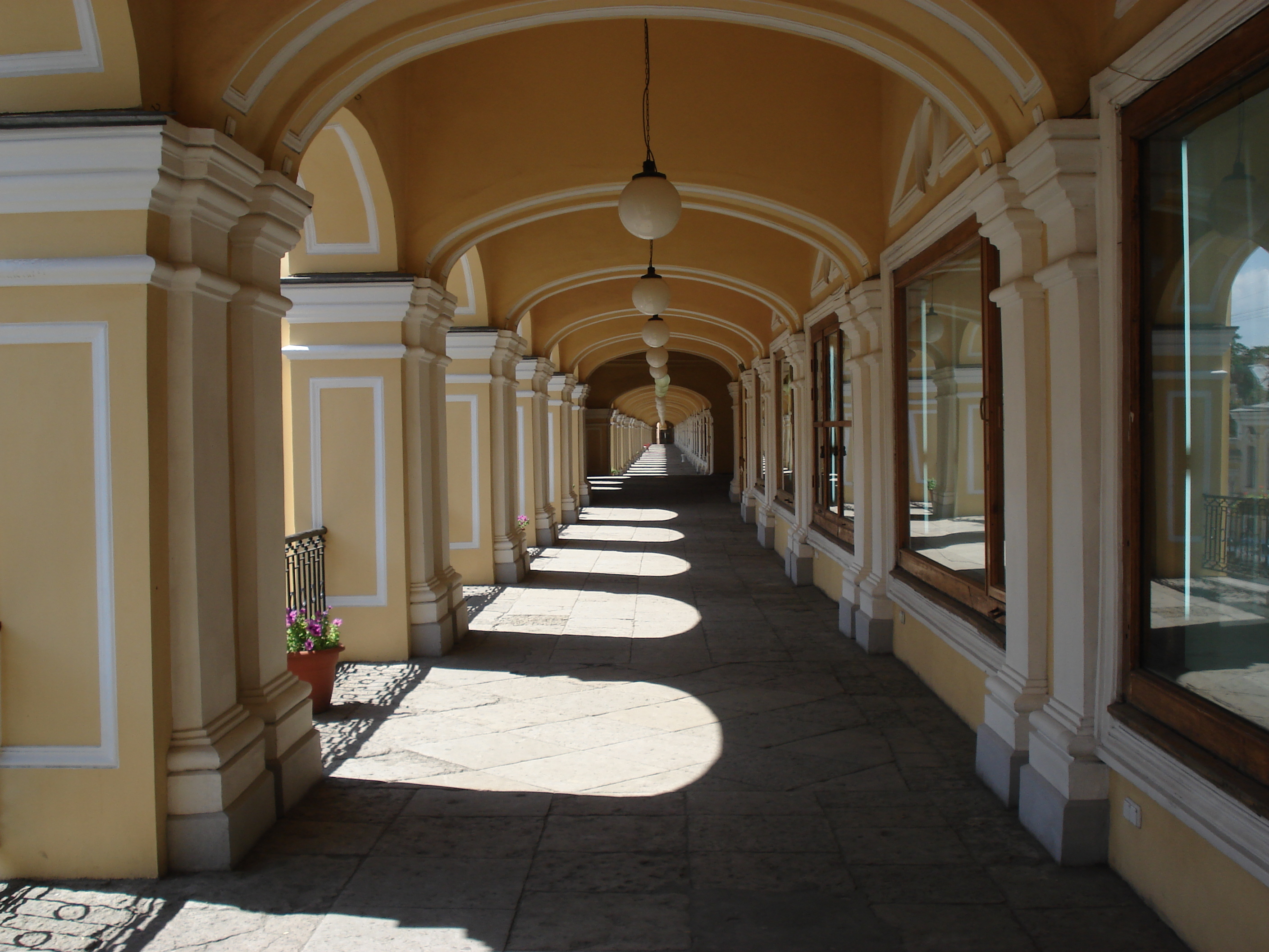 Photo Russie Saint-Pétersbourg Nevsky Departement Store 2006-07 3