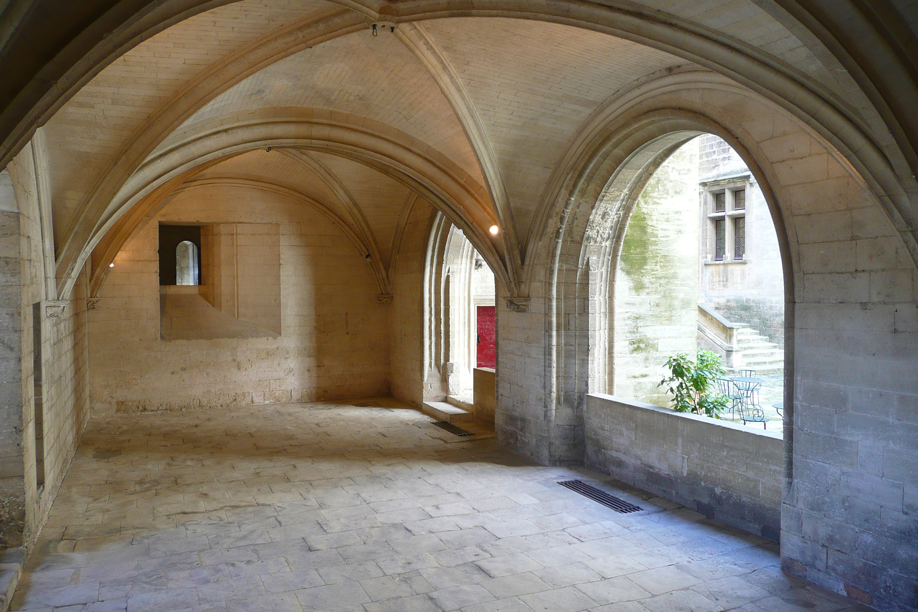 Photo France Tarascon Château du Roi René 2008-04 38