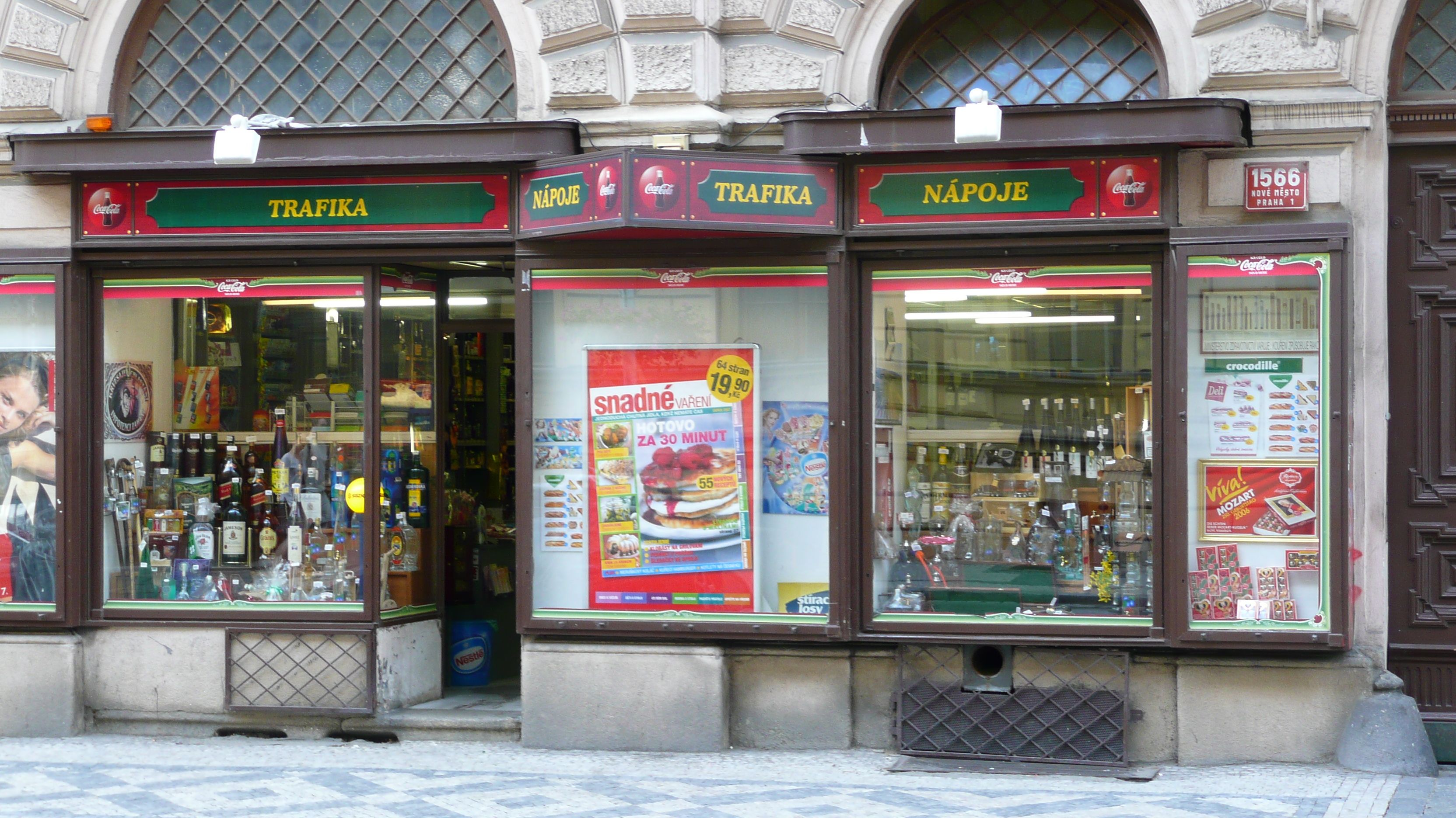 Photo République Tchèque Prague rue Opletalova 2007-07 13
