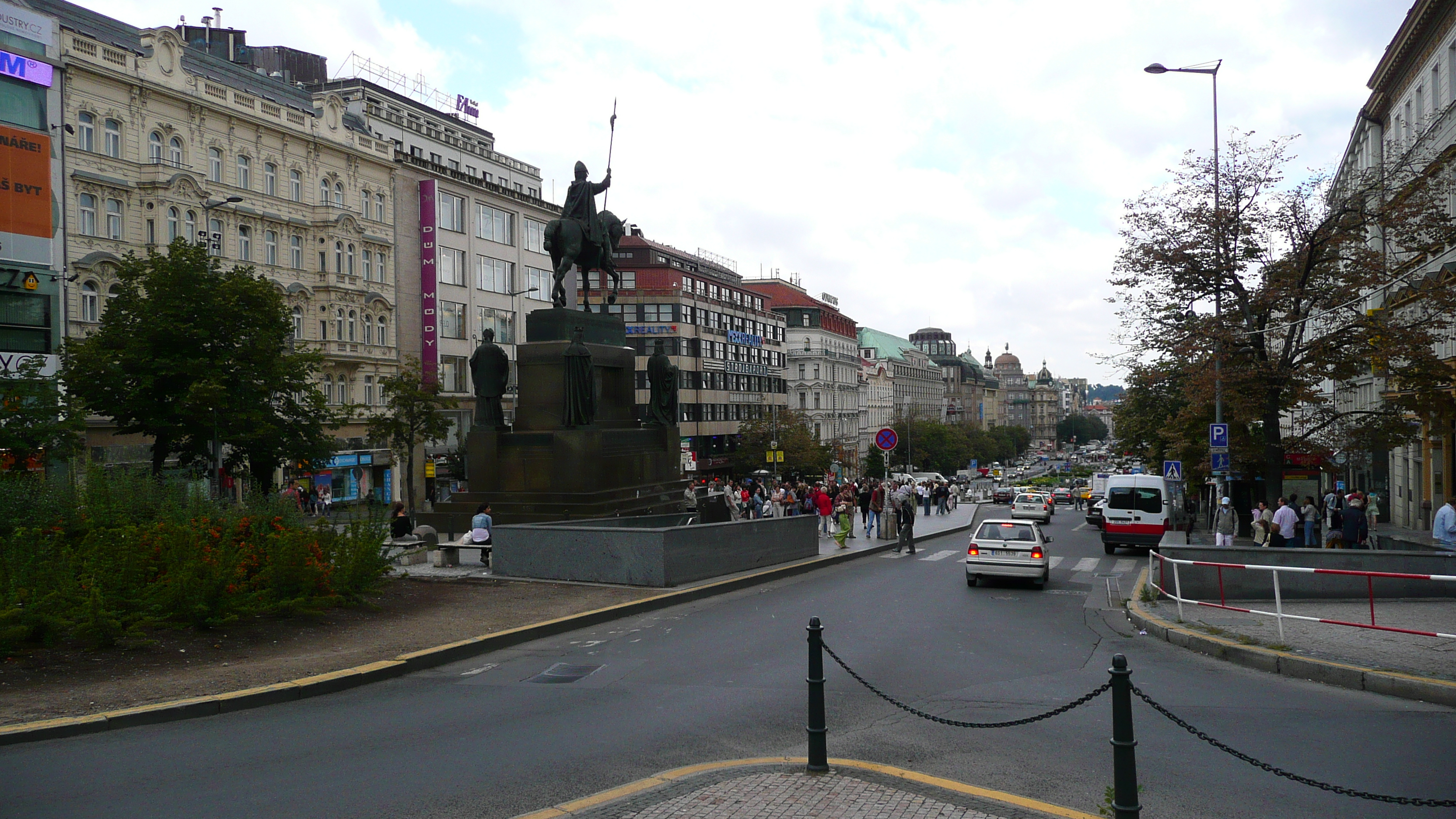 Photo République Tchèque Prague Place Vaclavske 2007-07 26