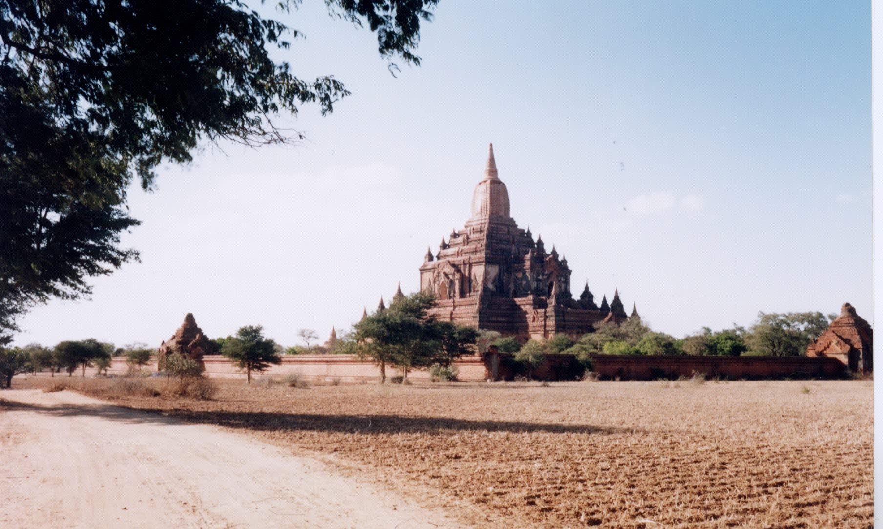 Photo Birmanie (Myanmar) Bagan 1998-01 17