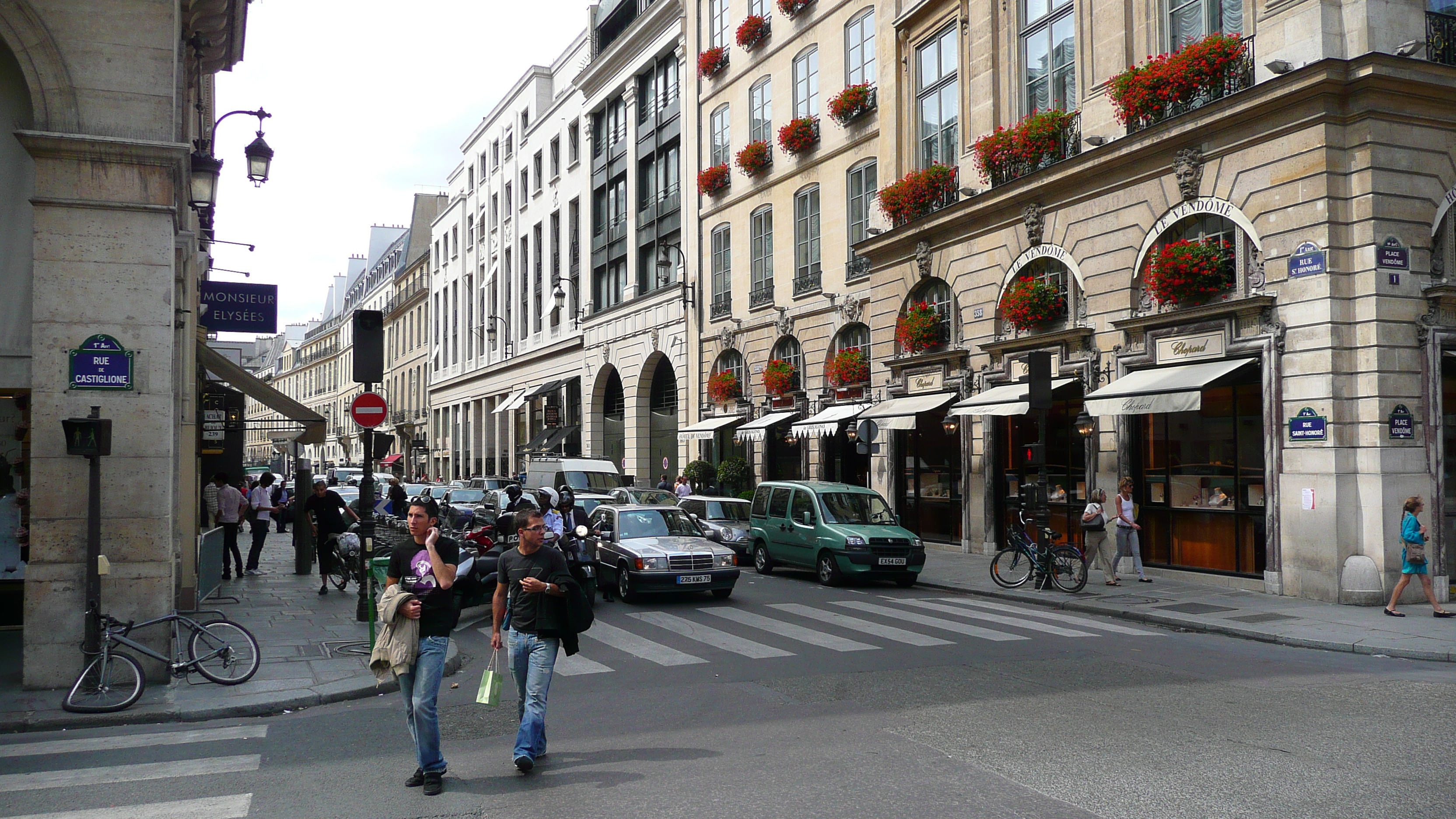 Photo France Paris Place Vendome 2007-07 89