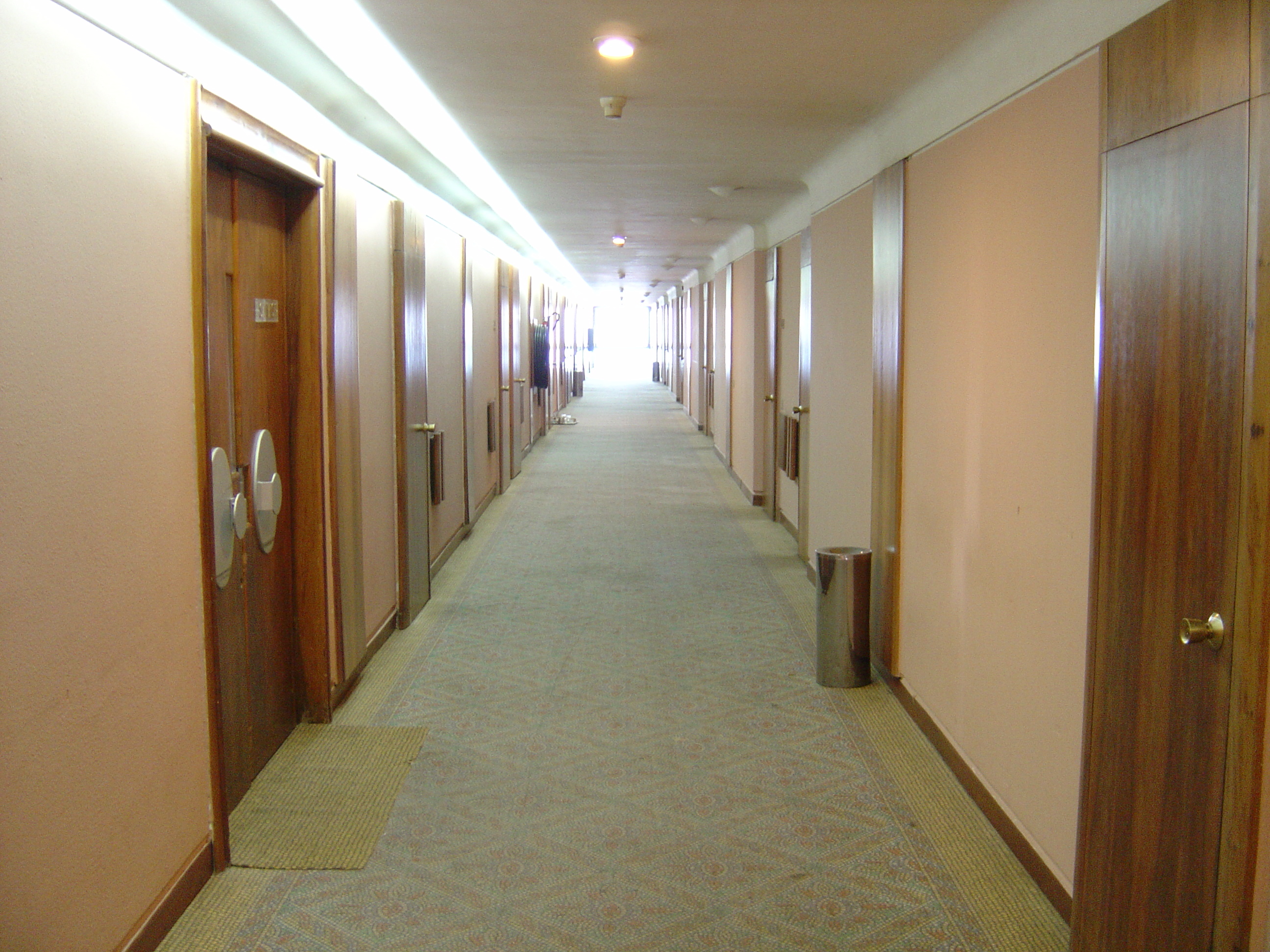 Photo Algérie Alger Hotel EL AURASSI 2004-09 32