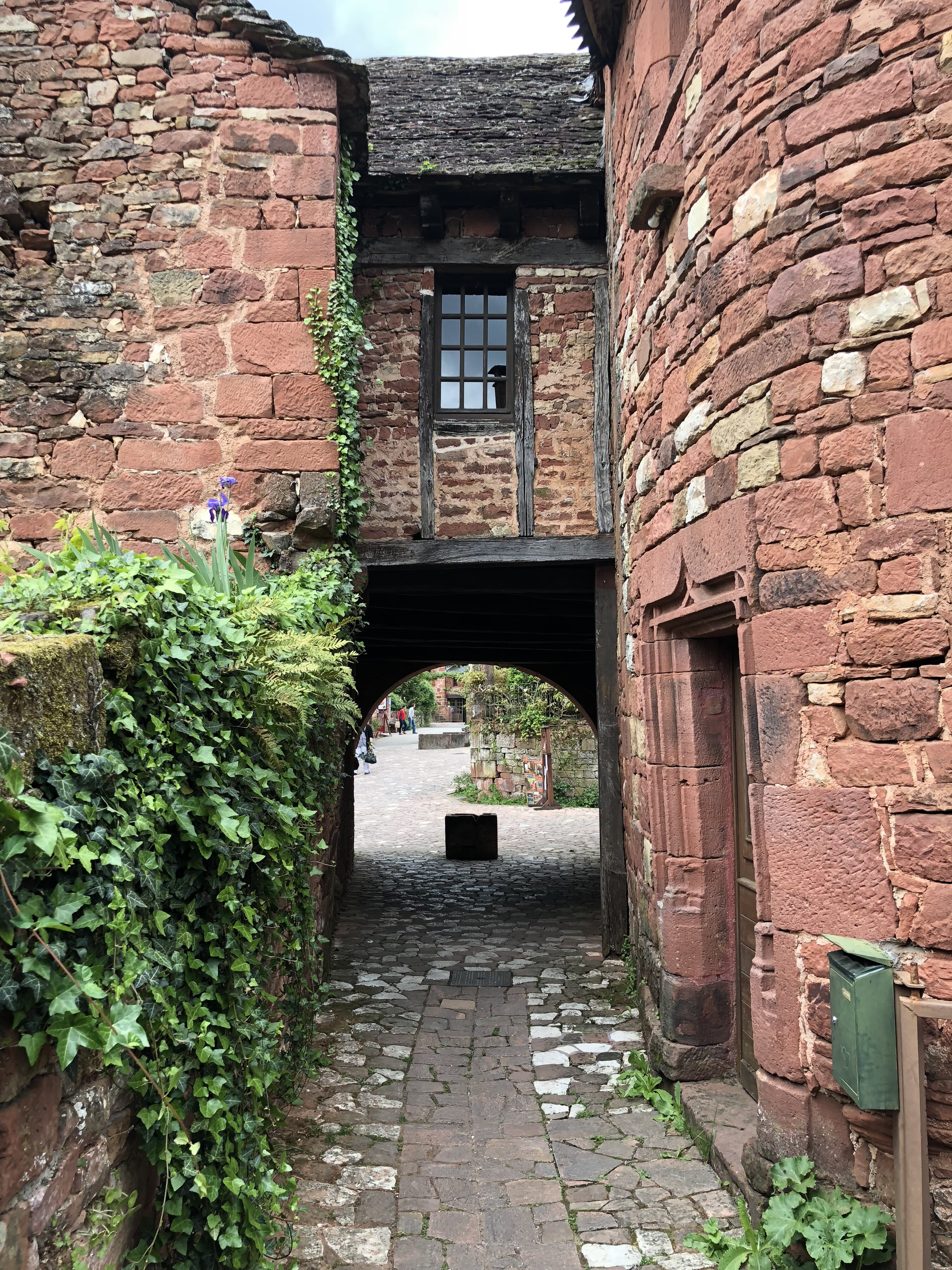 Photo France Collonges la Rouge 2018-04 12