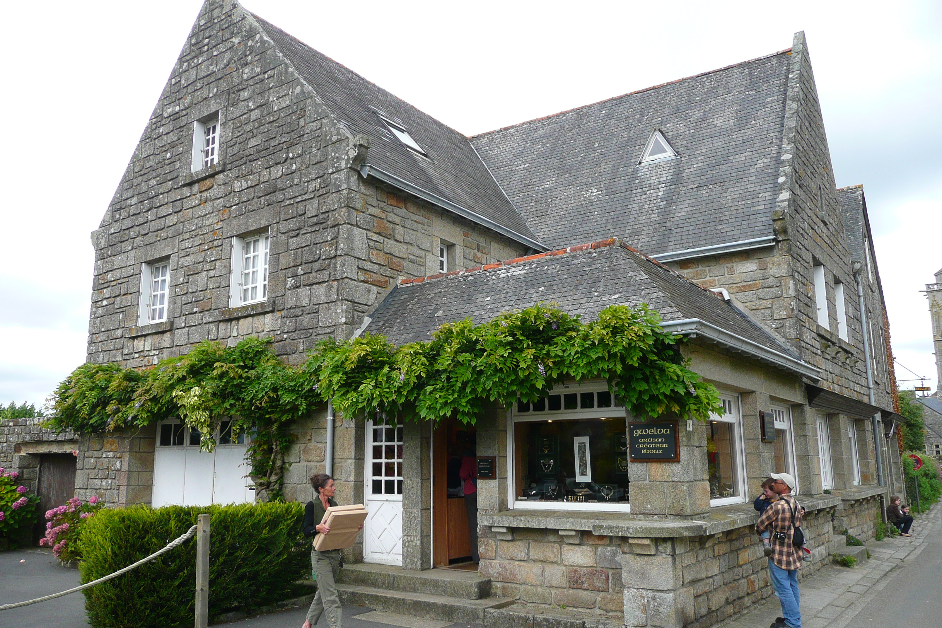 Photo France Locronan 2008-07 39