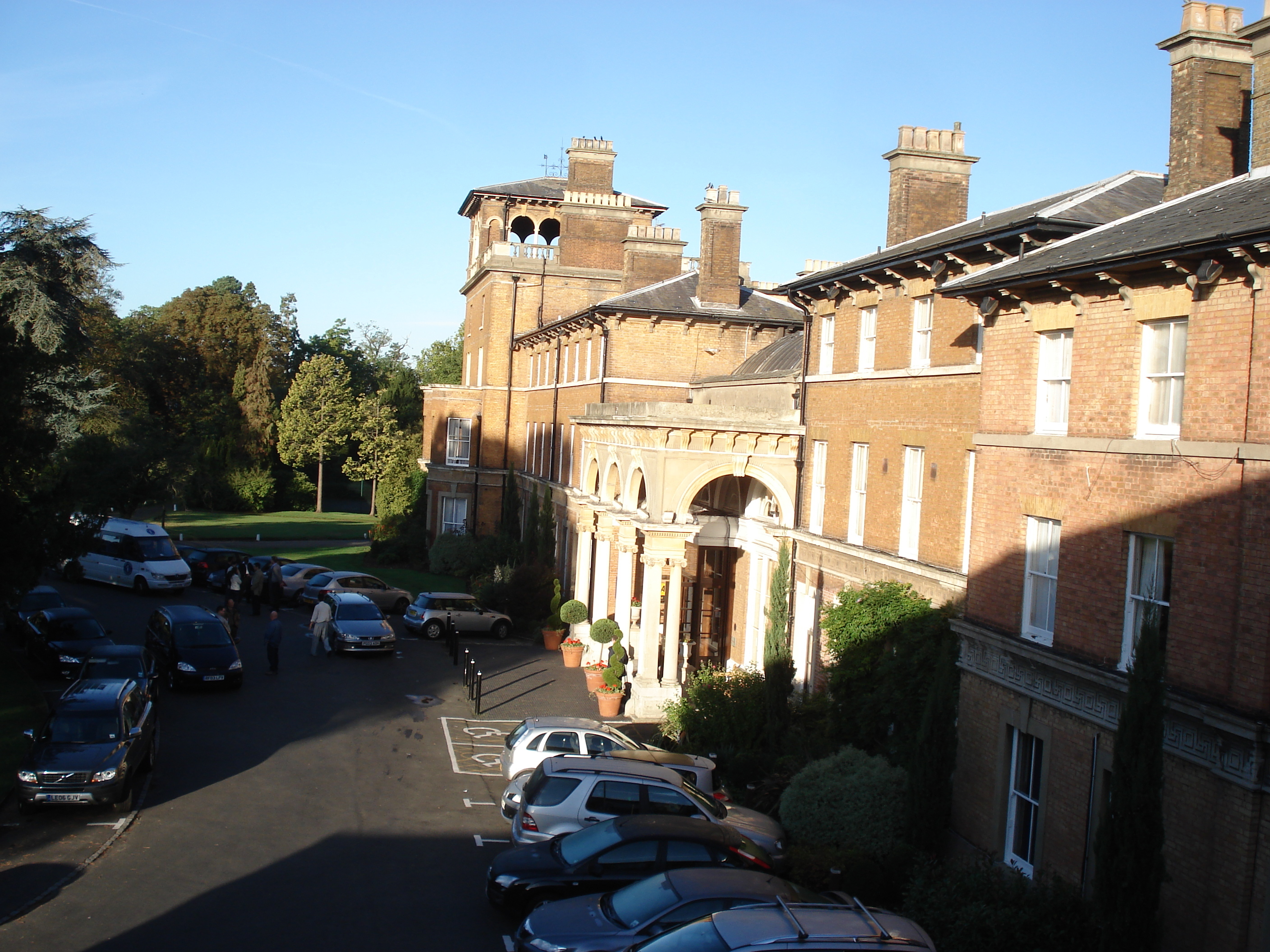 Photo Royaume-Uni Weybridge Hotel Oatlands Park 2006-10 0