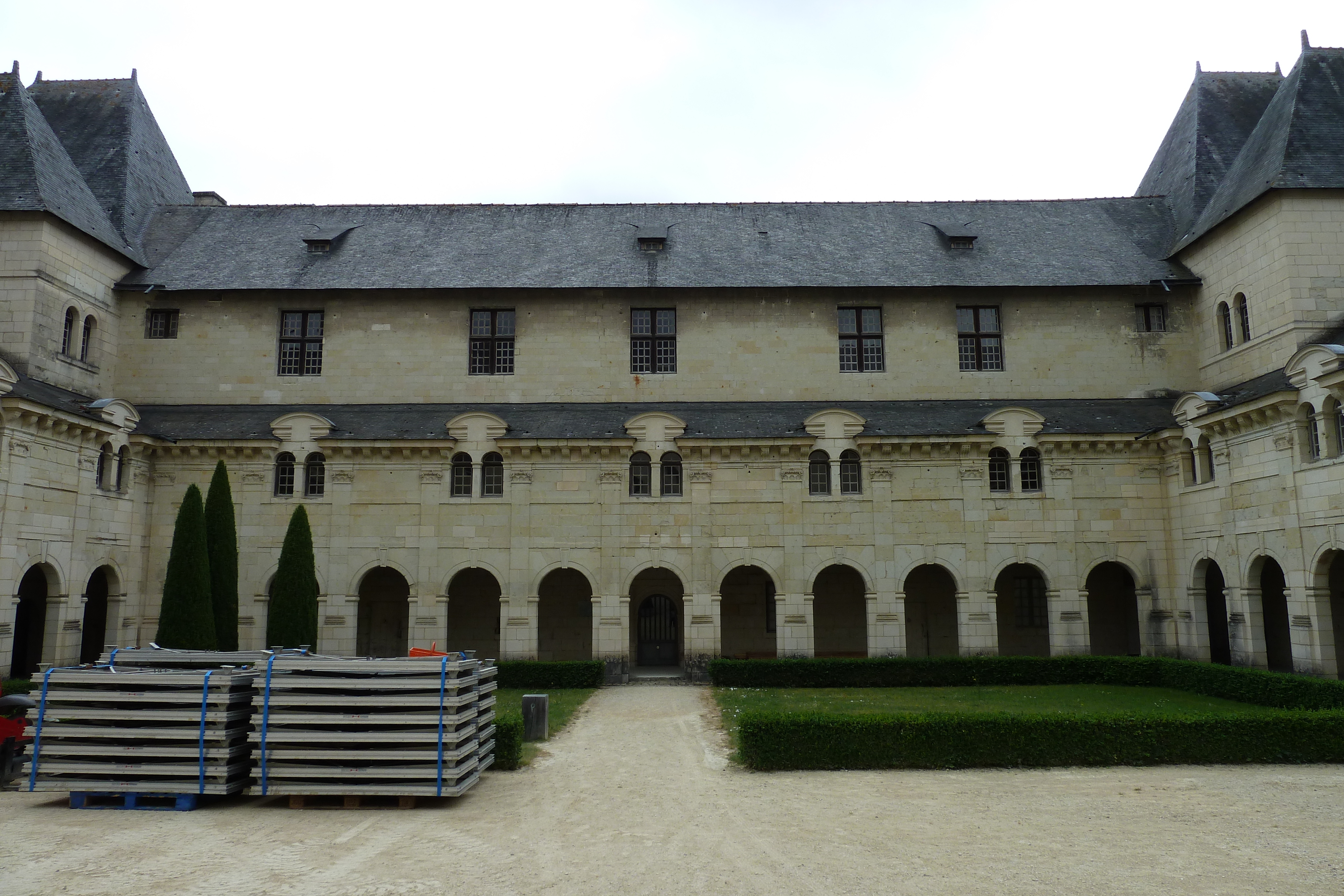 Photo France Fontevraud 2011-05 114