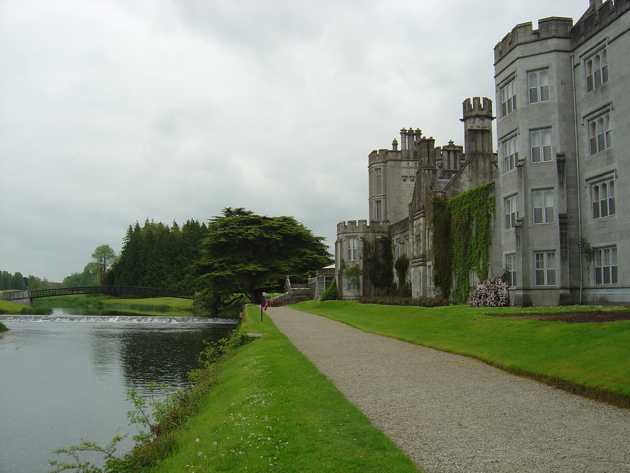Photo Irlande Contrée de Limerick Adare 2004-05 23