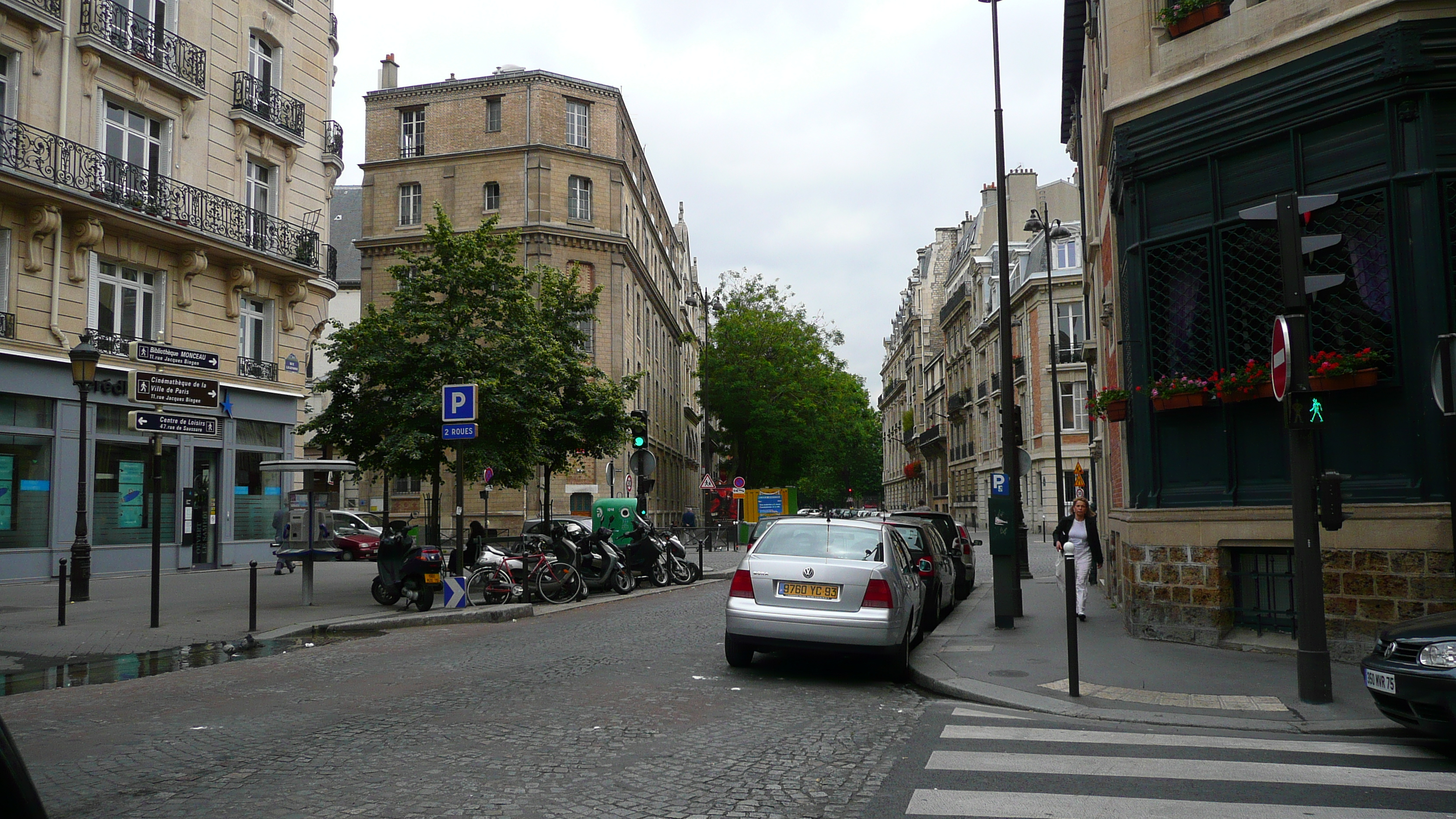 Photo France Paris 17eme Arrondissement Rue de Lévis 2007-05 2
