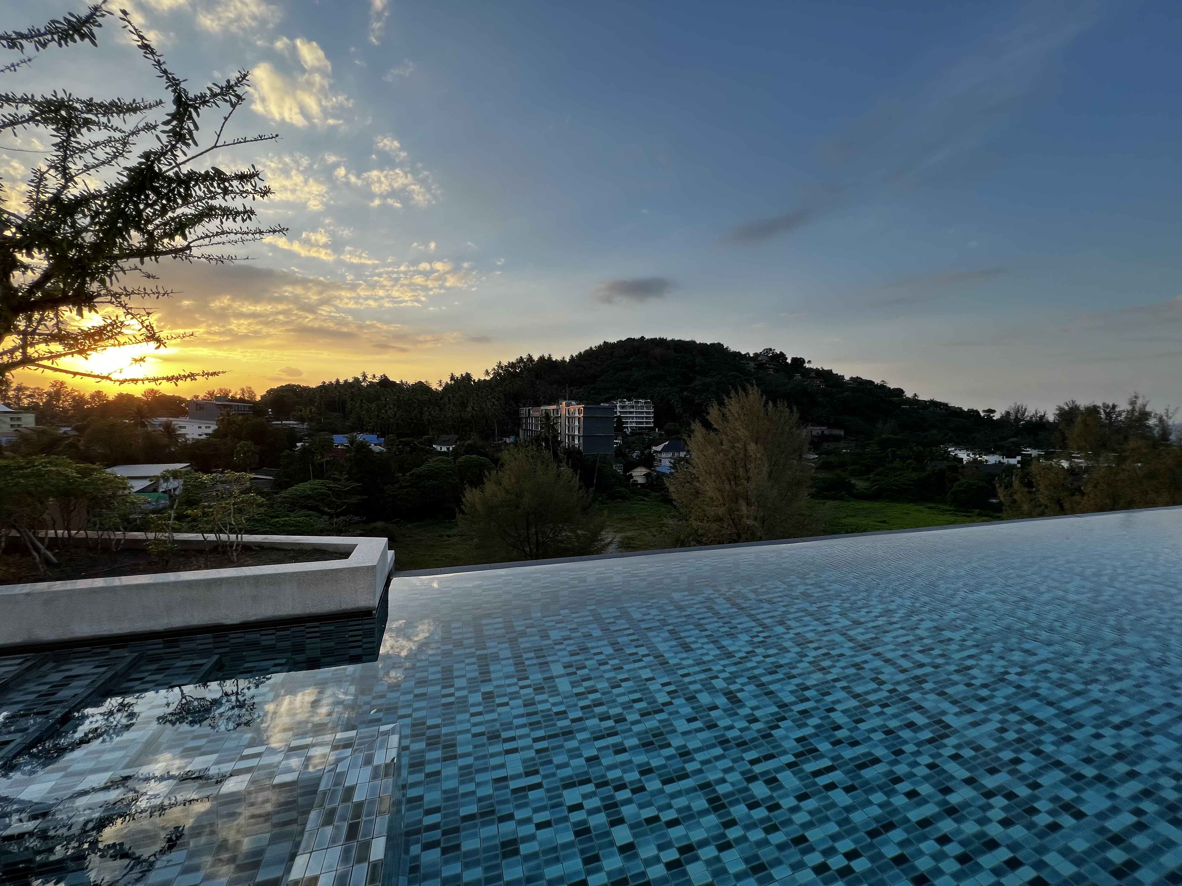 Photo Thaïlande Phuket Plage de Surin Hotel 6th Avenue 2021-12 4