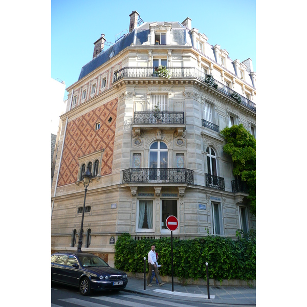 Photo France Paris 8eme Arrondissement Rue Rembrandt 2007-09 13