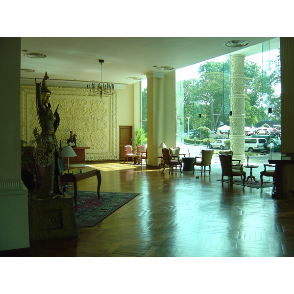 Photo Birmanie (Myanmar) Rangoun Hotel Dusit Inya Lake 2005-01 19