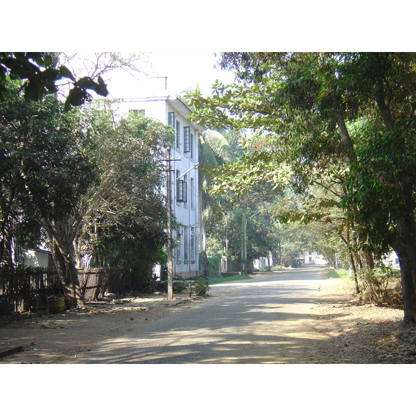 Photo Birmanie (Myanmar) Rangoun 2005-01 40