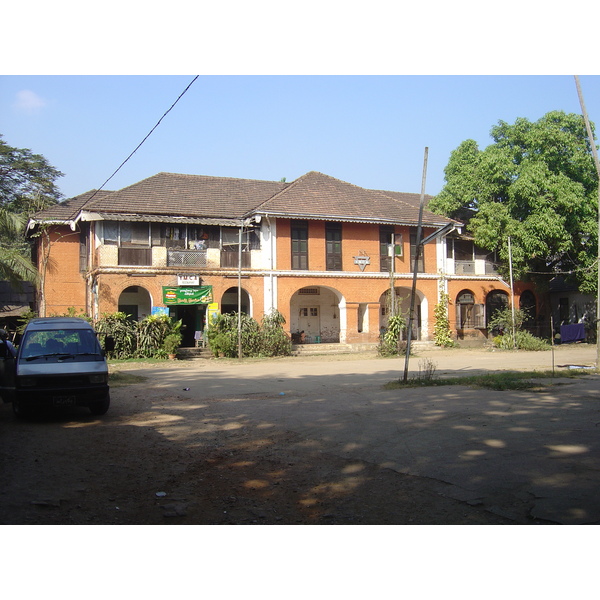 Photo Birmanie (Myanmar) Rangoun 2005-01 83
