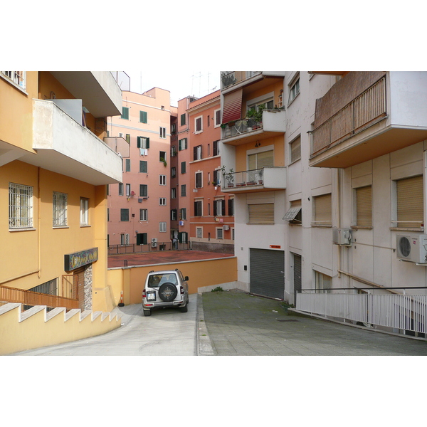 Photo Italie Rome rue Gregorio VII 2007-11 22