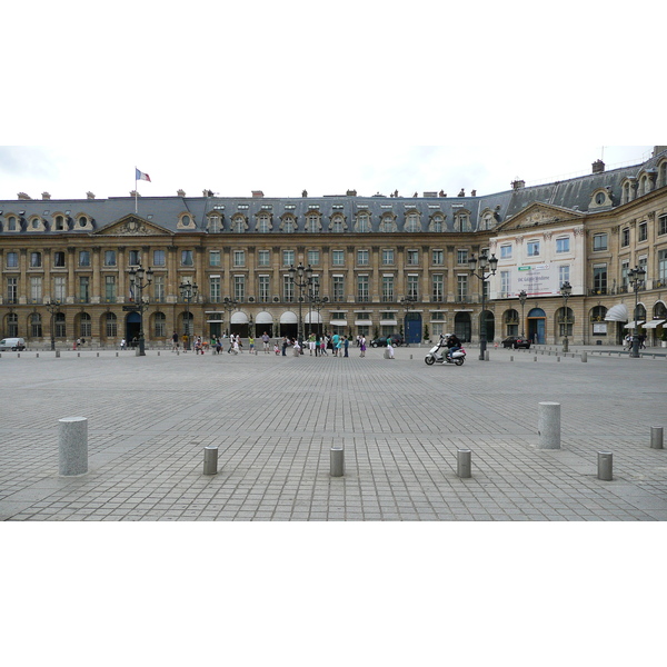 Photo France Paris Place Vendome 2007-07 38