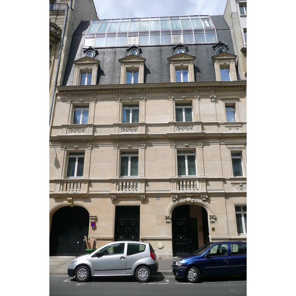 Photo France Paris Rue Ampère 2007-06 1