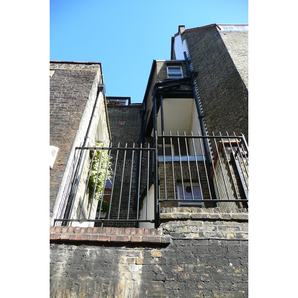Photo Royaume-Uni Londres South Molton Lane 2007-09 25