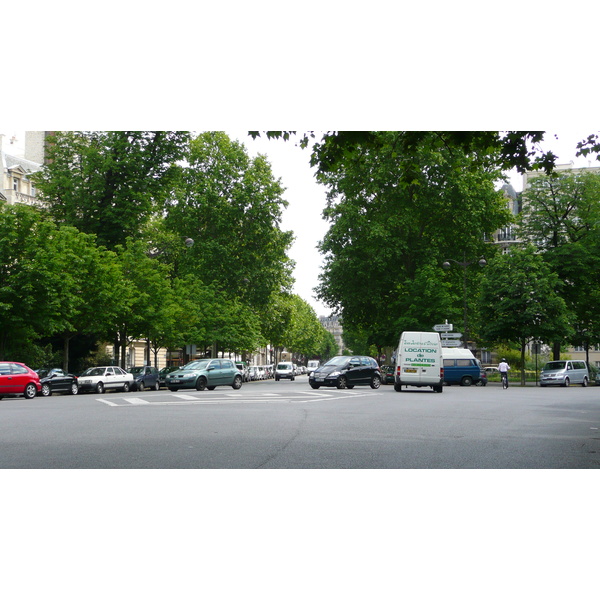 Photo France Paris 17eme Arrondissement Place Malesherbes 2007-05 14