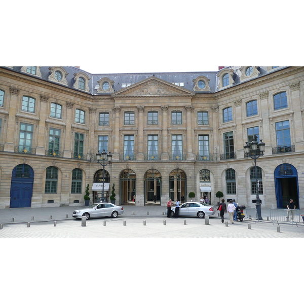 Photo France Paris Place Vendome 2007-07 33