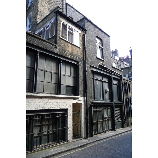 Photo Royaume-Uni Londres South Molton Lane 2007-09 23