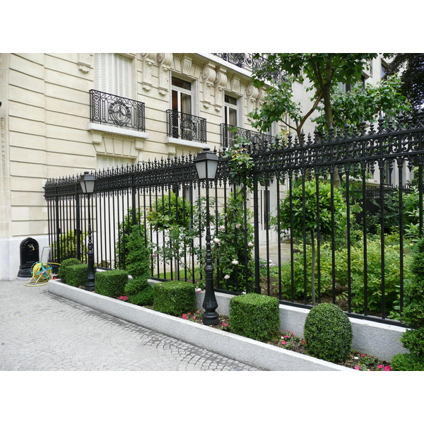 Photo France Paris Avenue Foch 2007-06 18