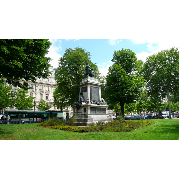 Photo France Paris 17eme Arrondissement Place Malesherbes 2007-05 21