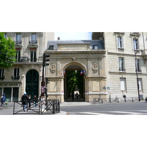 Photo France Paris 17eme Arrondissement Place Malesherbes 2007-05 26