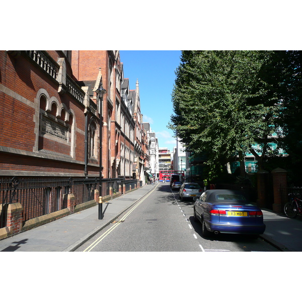 Photo Royaume-Uni Londres Rue WeighHouse 2007-09 7