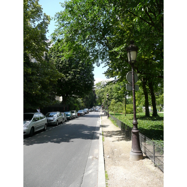 Photo France Paris Avenue Foch 2007-06 45