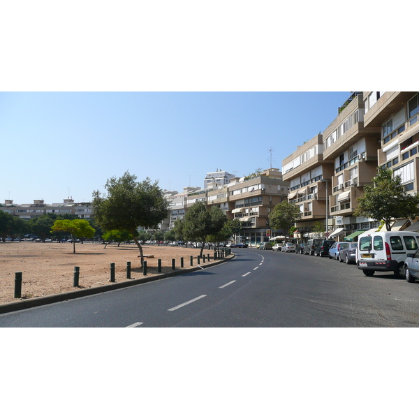 Photo Israel Tel Aviv Kikar Hamedina 2007-06 17