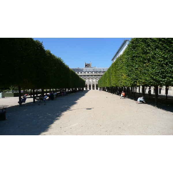 Photo France Paris Palais Royal 2007-08 37