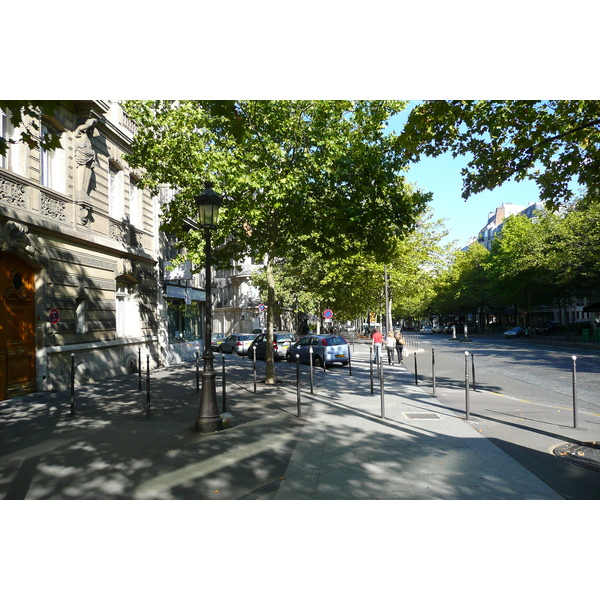 Photo France Paris Avenue de Friedland 2007-09 106