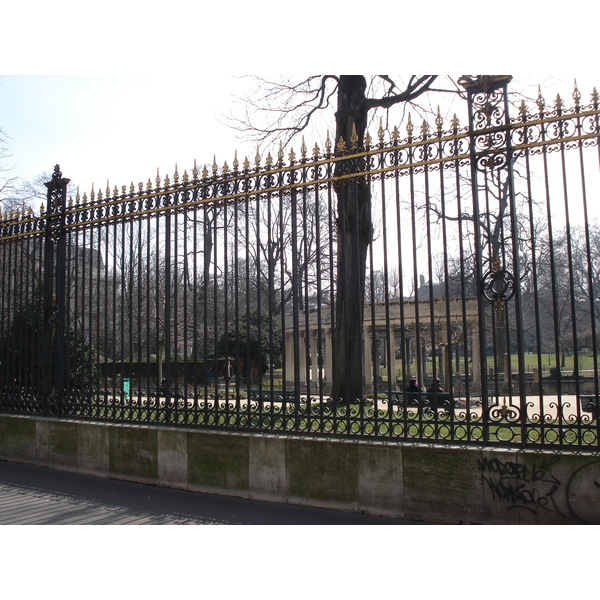 Photo France Paris 17eme Arrondissement Boulevard de Courcelles 2006-03 29