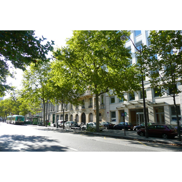 Photo France Paris Avenue Hoche 2007-09 12
